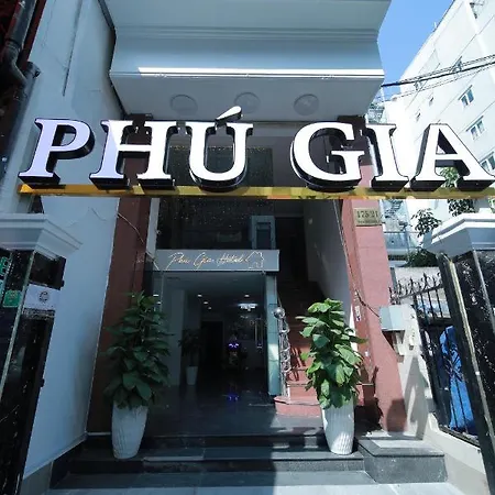Phu Gia Bui Vien Hotel